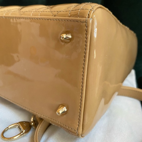 *SOLD* Lady Dior cannage quilted beige patent silver hardware Medium bag - Picture 10 of 16